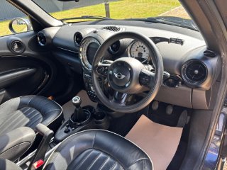 /photos/9937/47d12bab-bdde-4c04-9341-4a98fa9ae63c_i320x240.jpg