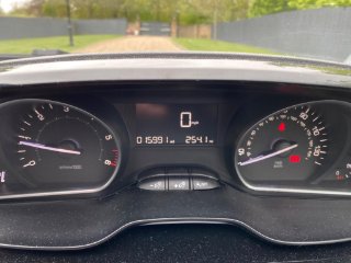 /photos/9937/66f797a5-42b0-4cb4-86b0-e17c6a430ccb_i320x240.jpg