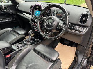 /photos/9937/9309f567-ee64-4942-a393-3a3b251dd9f6_i320x240.jpg