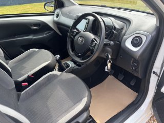 /photos/9937/cf64f7b4-aeba-4317-a680-eb40d2b16c35_i320x240.jpg