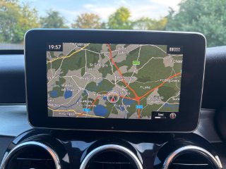 /photos/9937/d11c1232-2ed2-43a9-b6ae-e92a44e666c1_i320x240.jpg